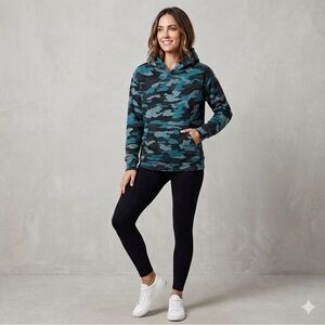 Lululemon Women Camouflage Hoodie Sweater size 6